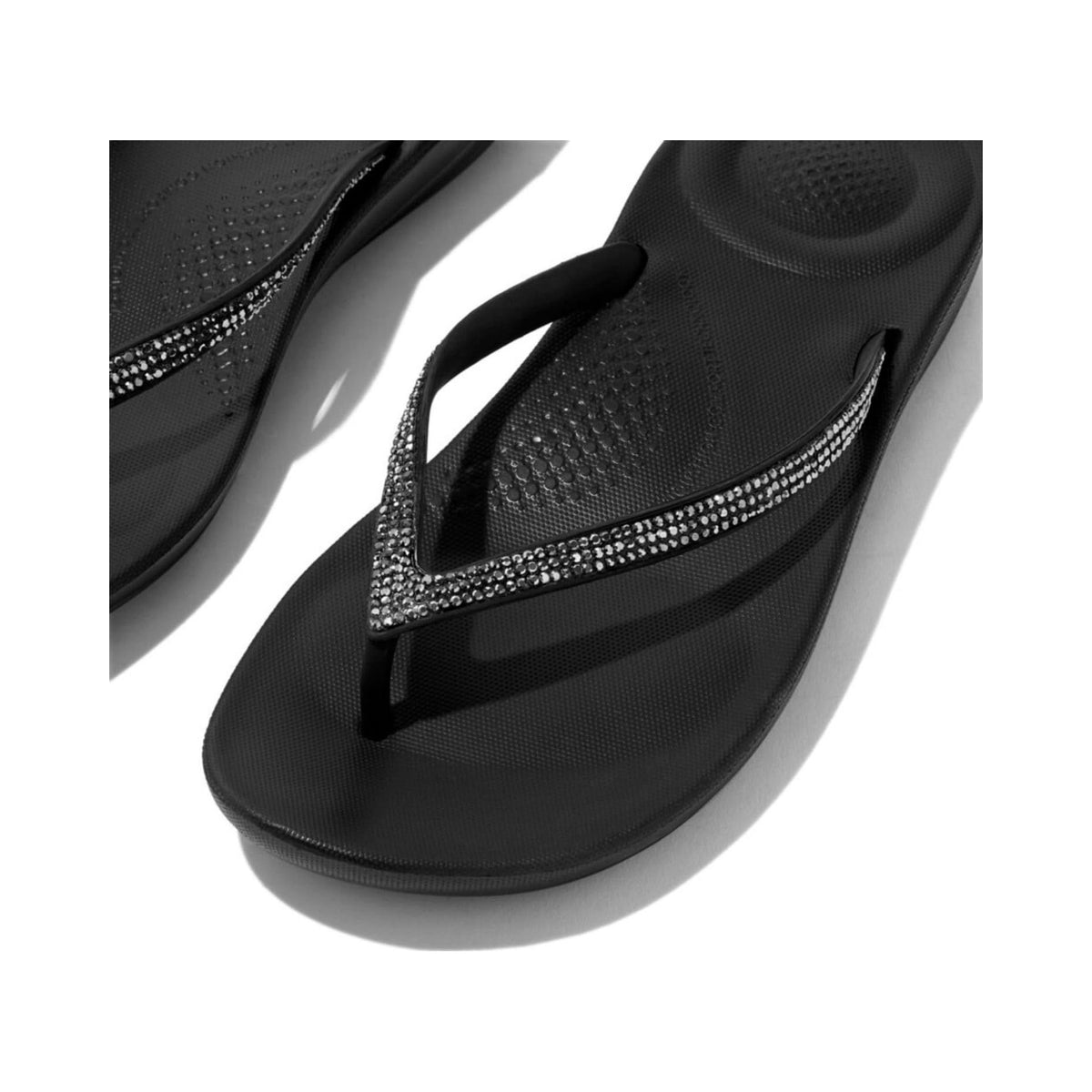 FitFlop Women's iQUSHION ombre-sparkle flip-flops in black