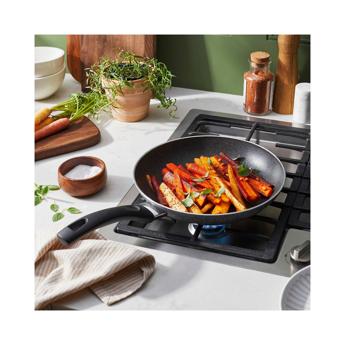 HENCKELS Everlift 10-inch granite nonstick frying pan with black handle